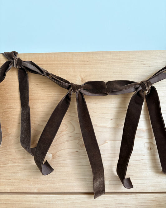 Brown Velvet Bow Garland