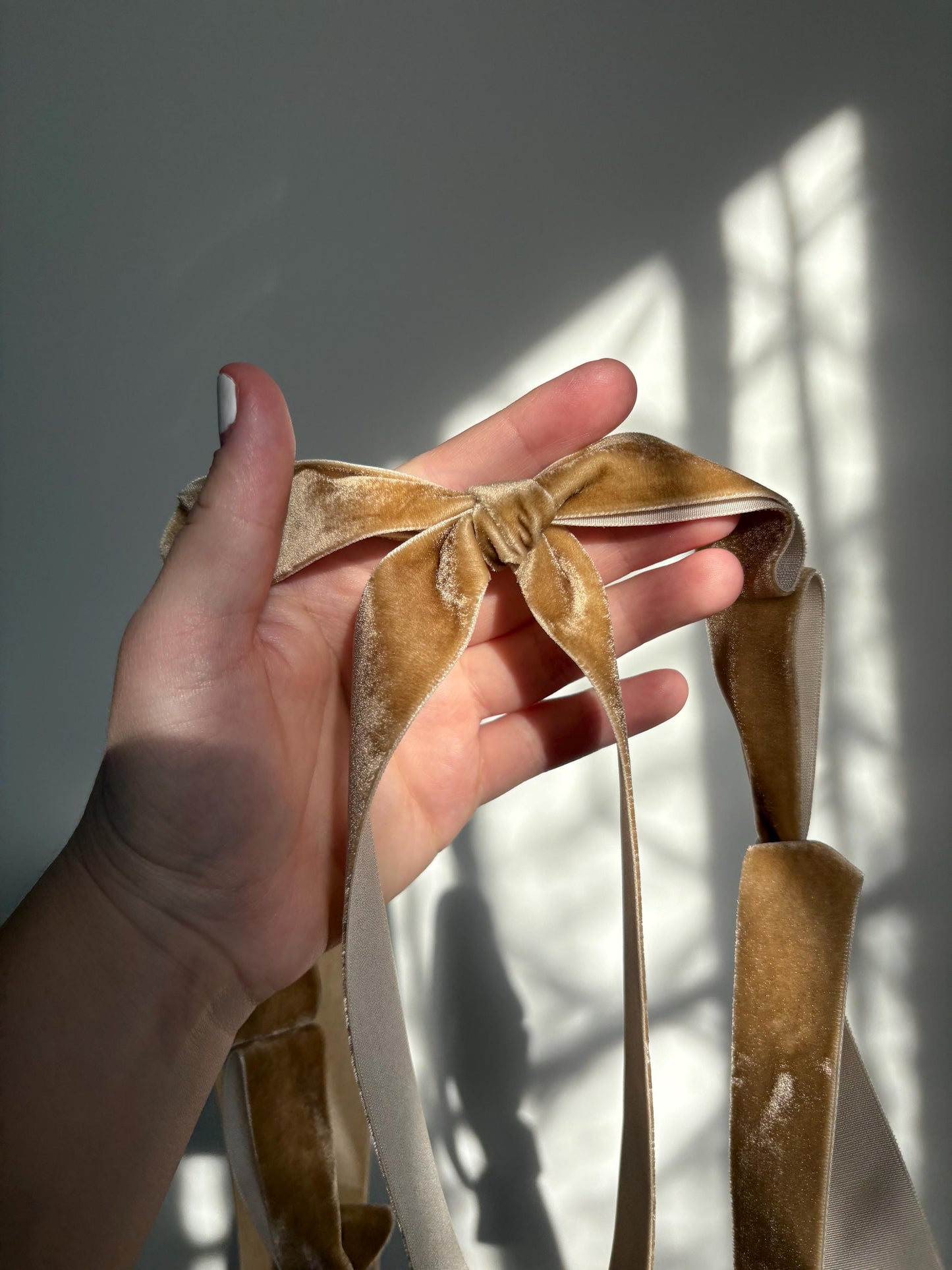 Caramel Velvet Bow Garland