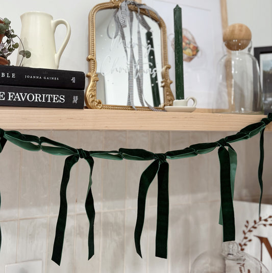 Hunter Green Velvet Bow Garland