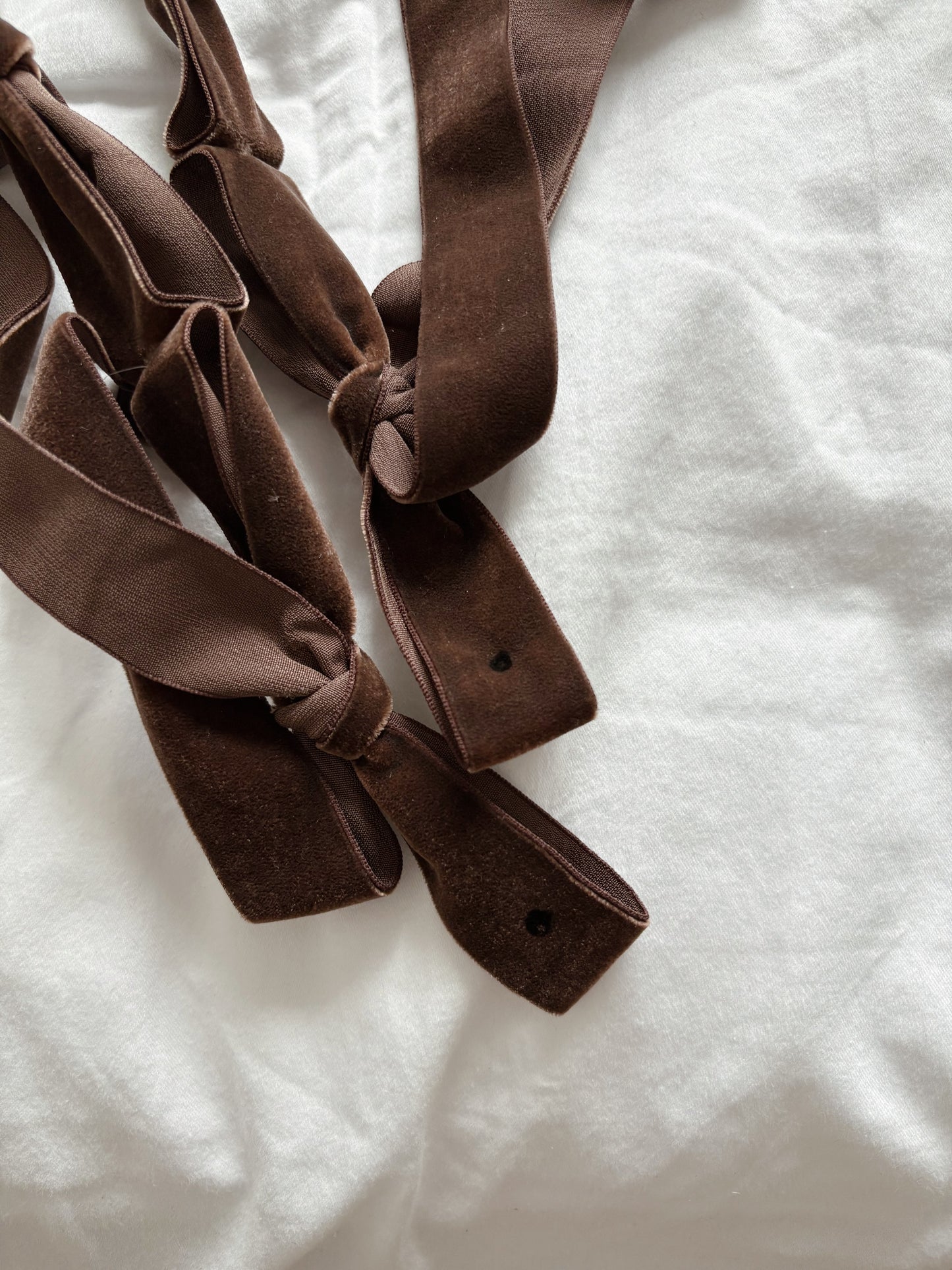 Brown Velvet Bow Garland